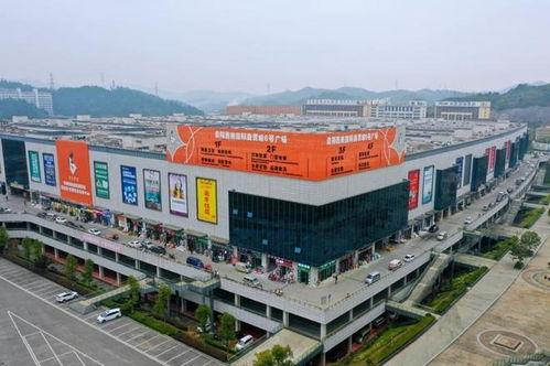 壹(yi)路(lu)領航(hang) 壹(yi)個(ge)500億級商貿(mao)園(yuan)區的觀(guan)山湖(hu)實踐(jian)